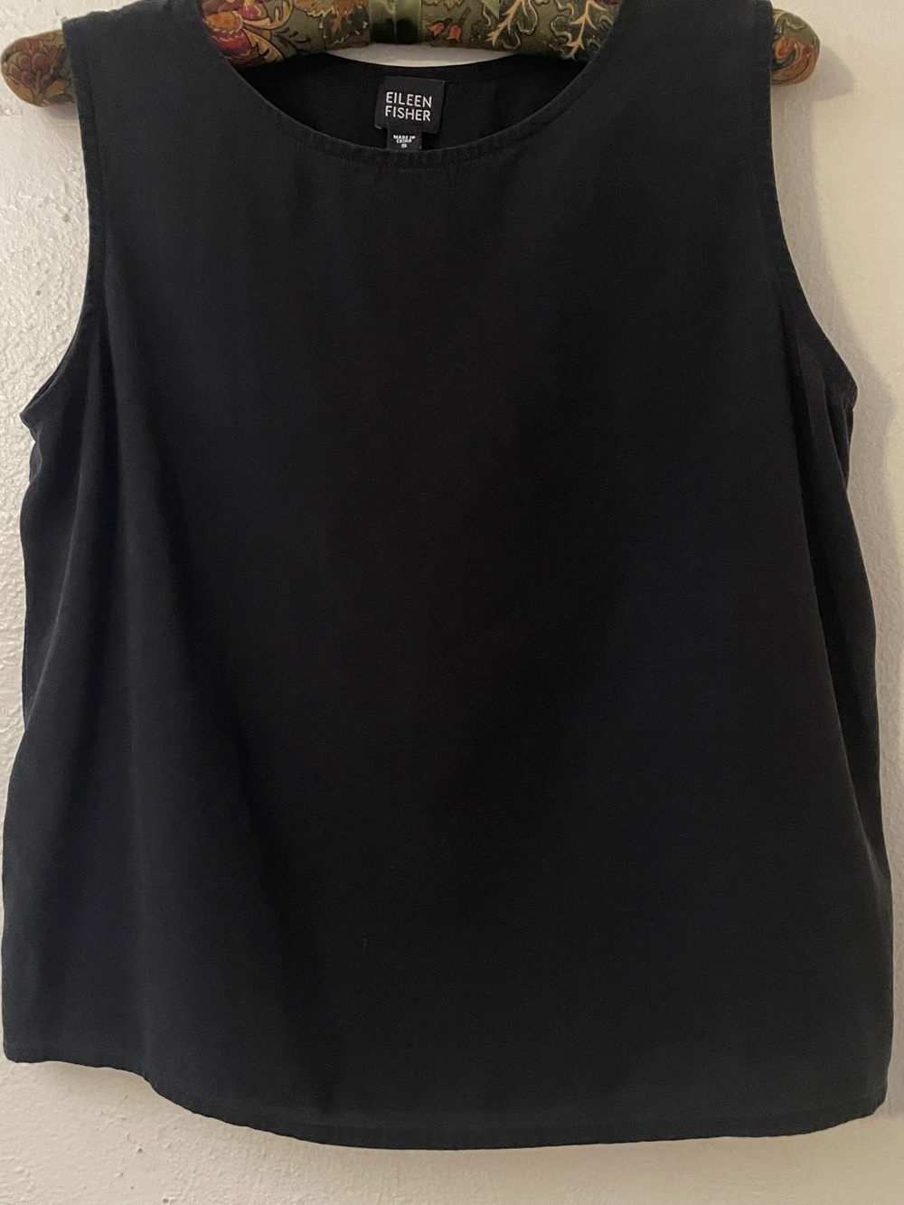 Eileen Fisher Silk Georgette Crepe Round Neck Tank Black Short Top S
